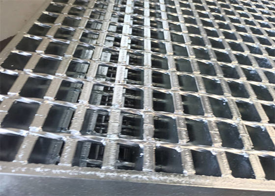 Grelhas de barras de aço soldadas Antiderrapante Trepadores de aço de alta resistência