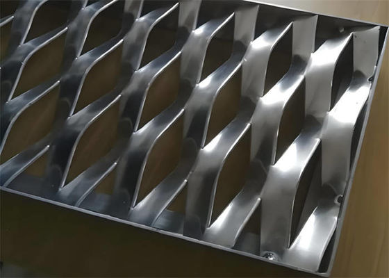 Fabricação de aço inoxidável para uso industrial / agrícola / residencial